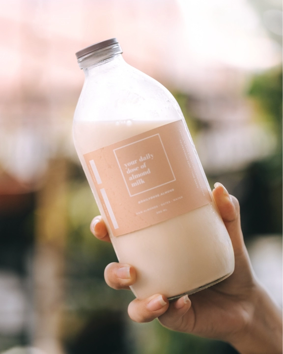 500 ml original almond milk with dates